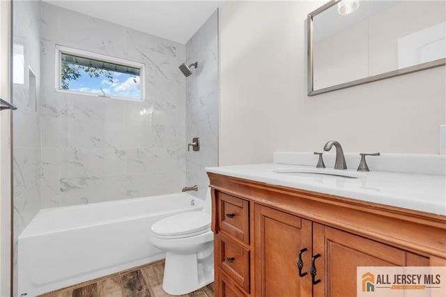 102 Avonridge Road, Raritan, NJ 08869