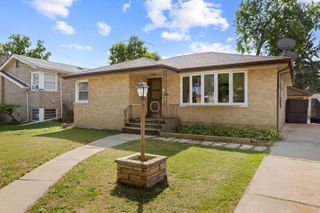 2204 W 14th Street, Broadview, IL 60155