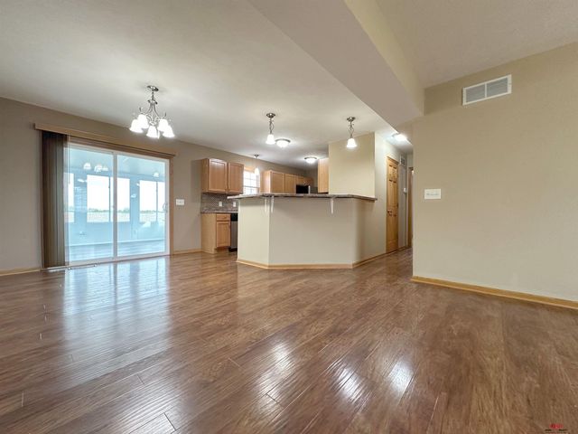 5242 N 9Th Circle, Lincoln, NE 68521