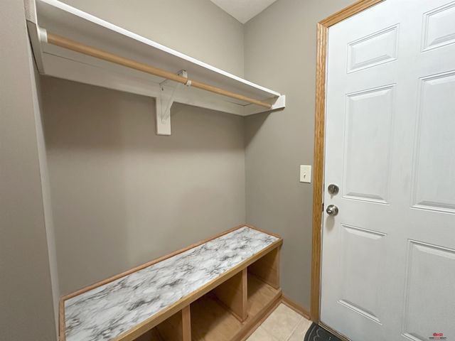 5242 N 9Th Circle, Lincoln, NE 68521