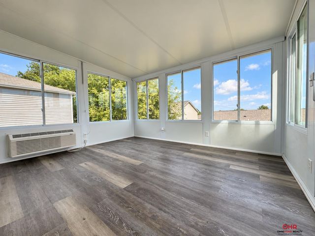 5242 N 9Th Circle, Lincoln, NE 68521