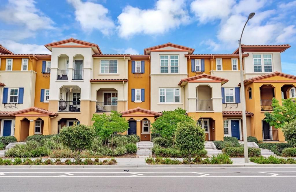 105 Gaia Terrace, Sunnyvale, CA 94089