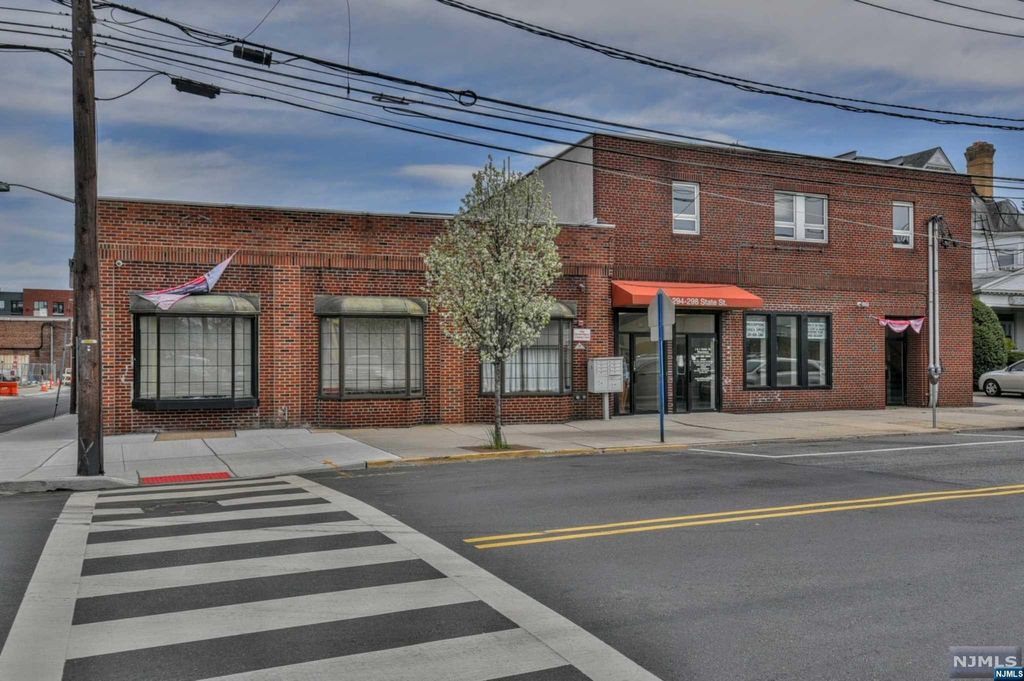 294-298 State Street, Hackensack, NJ 07601