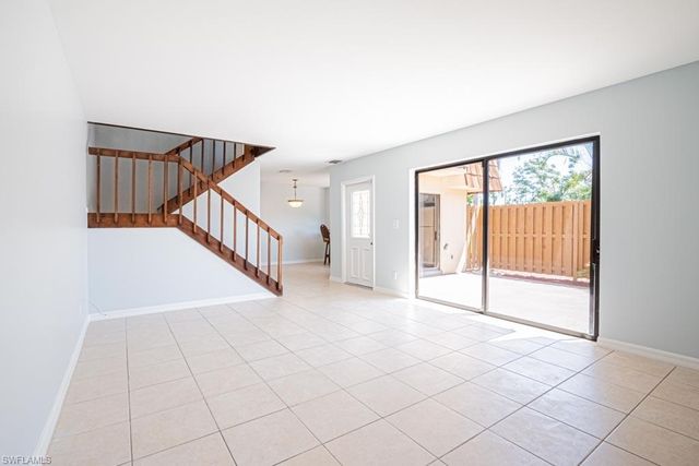 3290 Sandlewood LN # 3, Fort Myers, FL 33907