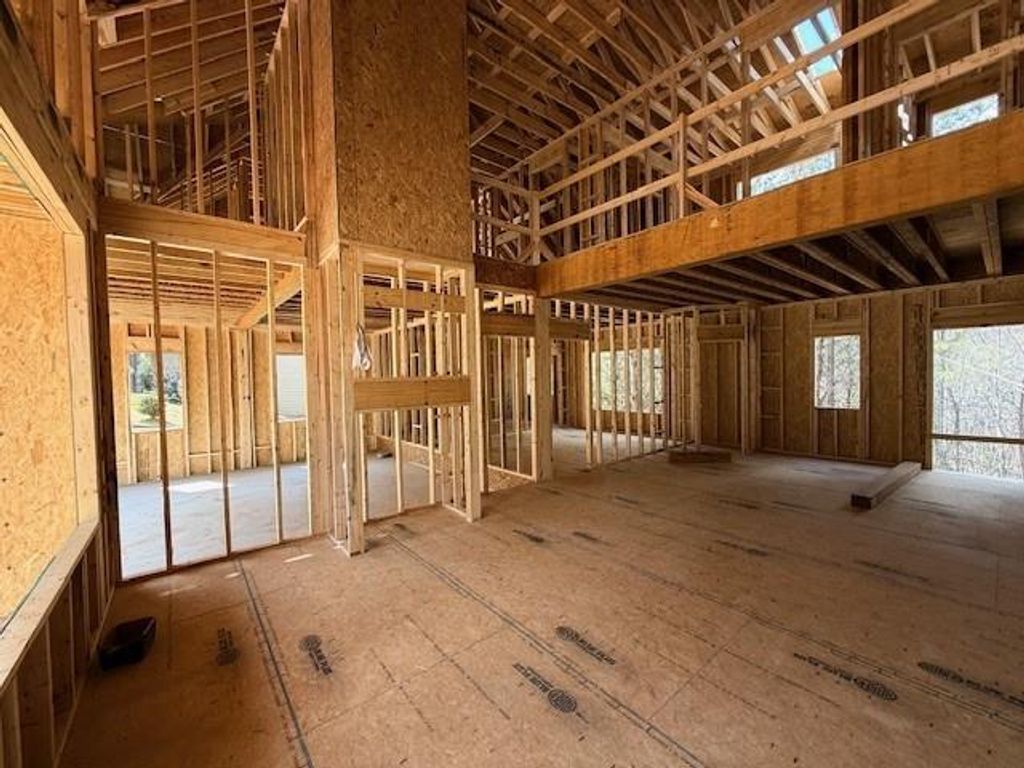 Image 4 of property listing at 161 Ambrose Drive, Jasper, GA 30143