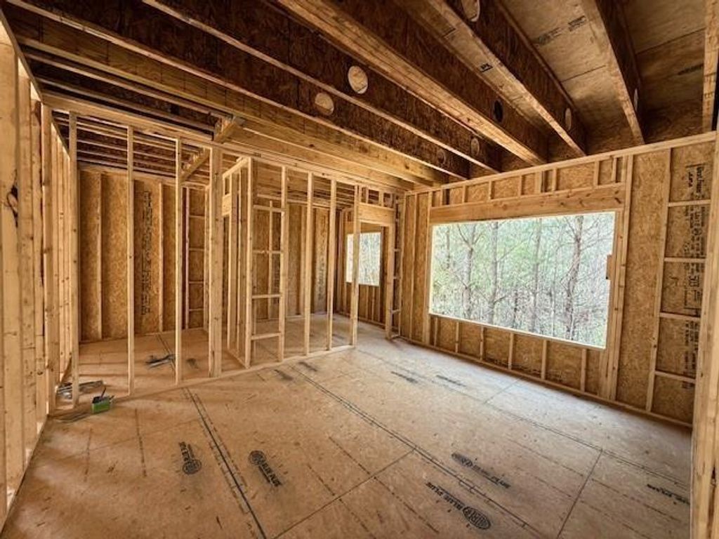 Image 7 of property listing at 161 Ambrose Drive, Jasper, GA 30143