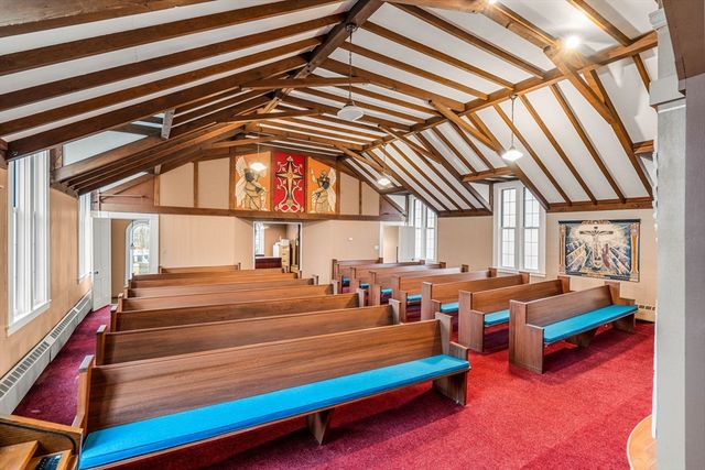 10 Overlook St, Grafton, MA 01536