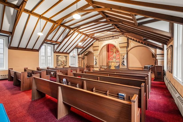 10 Overlook St, Grafton, MA 01536