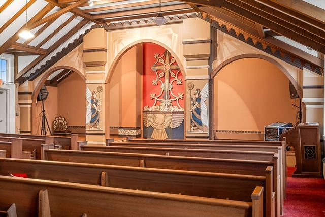 10 Overlook St, Grafton, MA 01536