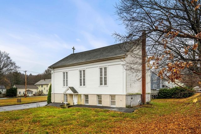 10 Overlook St, Grafton, MA 01536