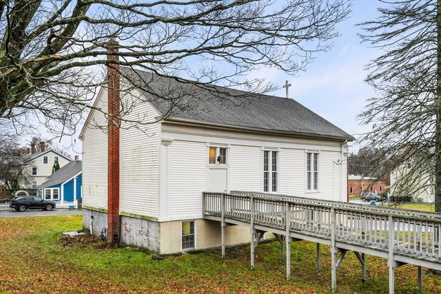 10 Overlook St, Grafton, MA 01536