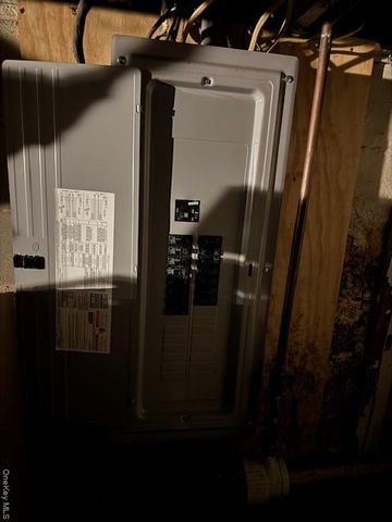 2122 Walnut Street, North Baldwin, NY 11510