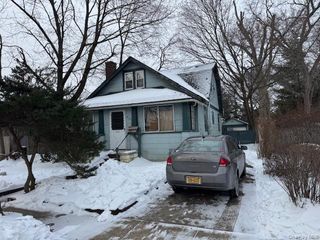 2122 Walnut Street, North Baldwin, NY 11510