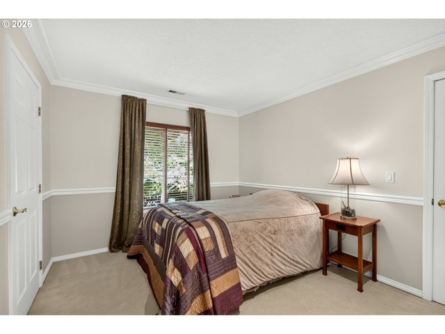 3555 VISTA RIDGE Dr, West Linn, OR 97068