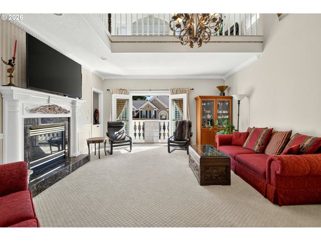 3555 VISTA RIDGE Dr, West Linn, OR 97068