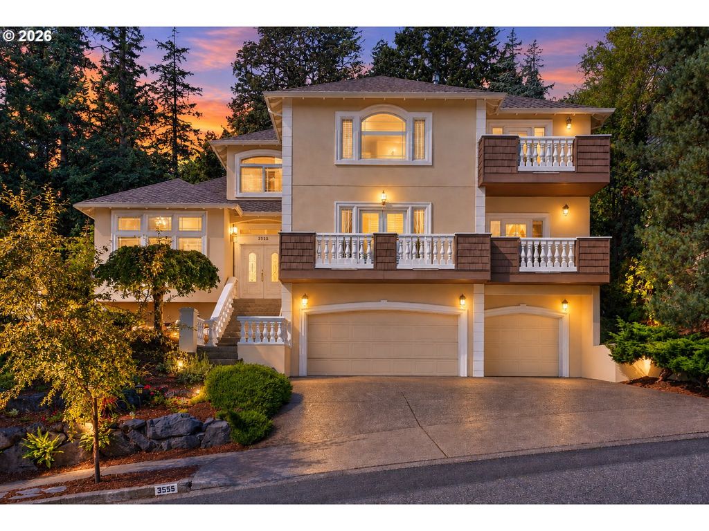3555 VISTA RIDGE Dr, West Linn, OR 97068