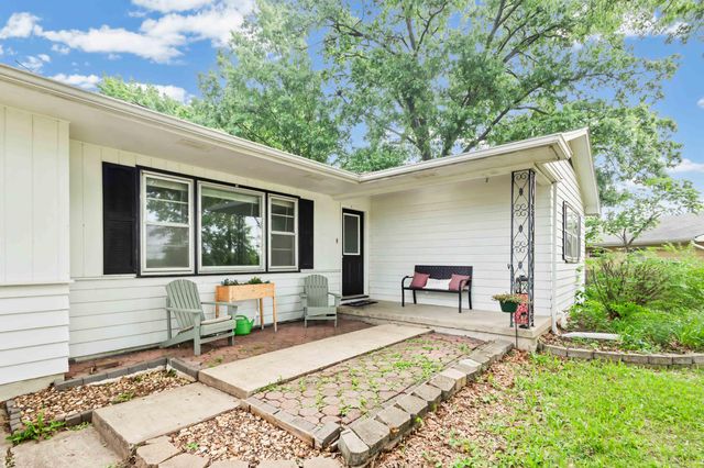1664 HIGHRIDGE CIR, Columbia, MO 65203