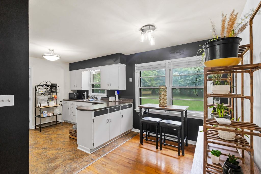 1664 HIGHRIDGE CIR, Columbia, MO 65203