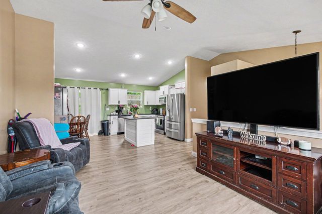 476 Eagle Creek Drive, Dry Ridge, KY 41035