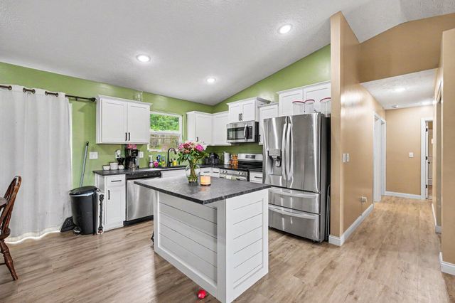 476 Eagle Creek Drive, Dry Ridge, KY 41035