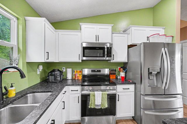 476 Eagle Creek Drive, Dry Ridge, KY 41035