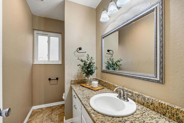 500 Holman Lane, Canyon, TX 79015