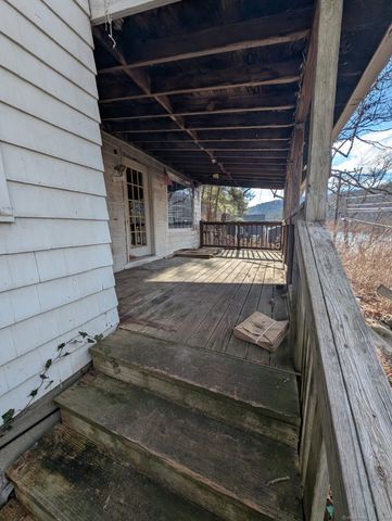 256 Roosevelt Drive, Seymour, CT 06483