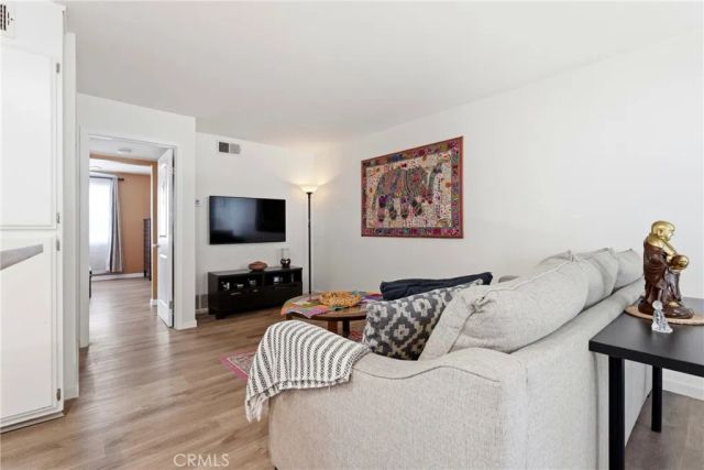 12330 Osborne, Pacoima, CA 91331