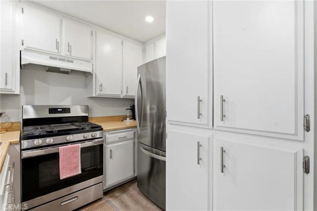 12330 Osborne, Pacoima, CA 91331