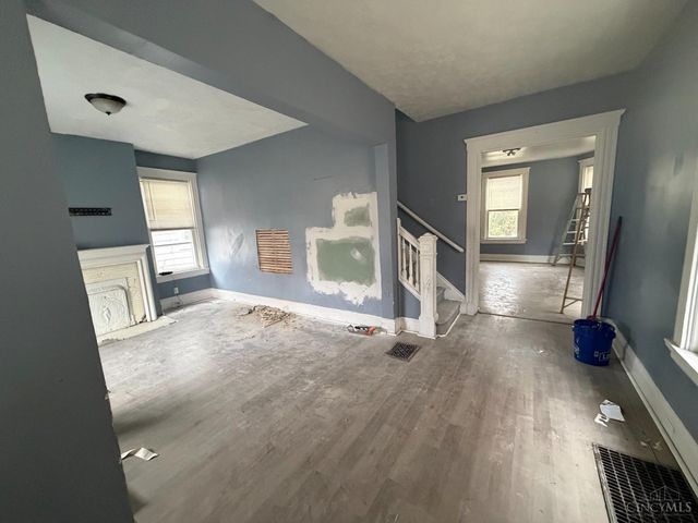 3514 Bevis Avenue, Cincinnati, OH 45207