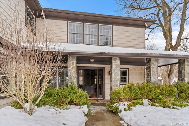 25 Eiler Lane, Irvington, NY 10533