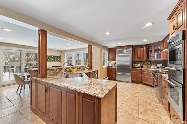 25 Eiler Lane, Irvington, NY 10533