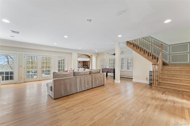 25 Eiler Lane, Irvington, NY 10533