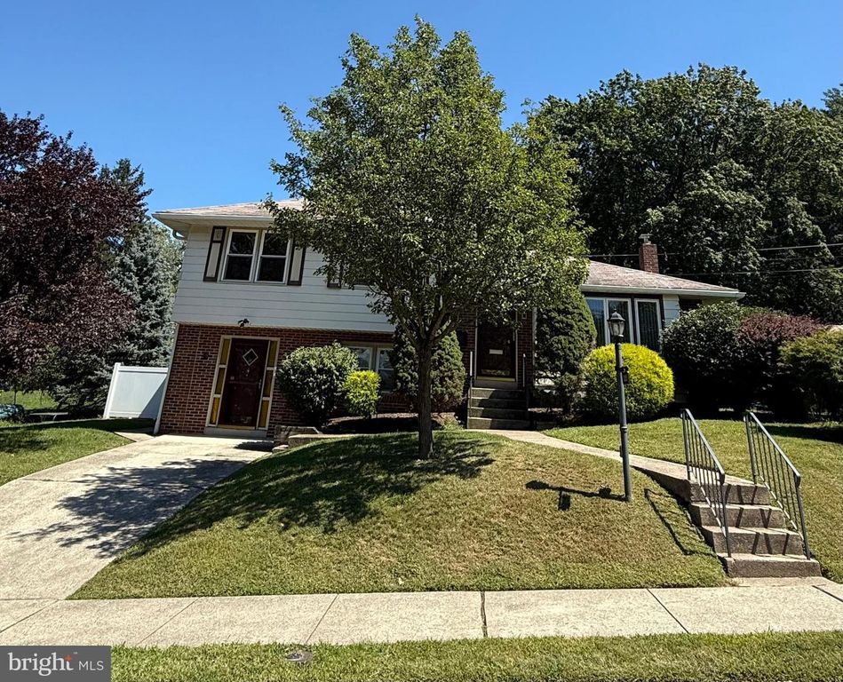 1209 ALSACE RD, Reading, PA 19604