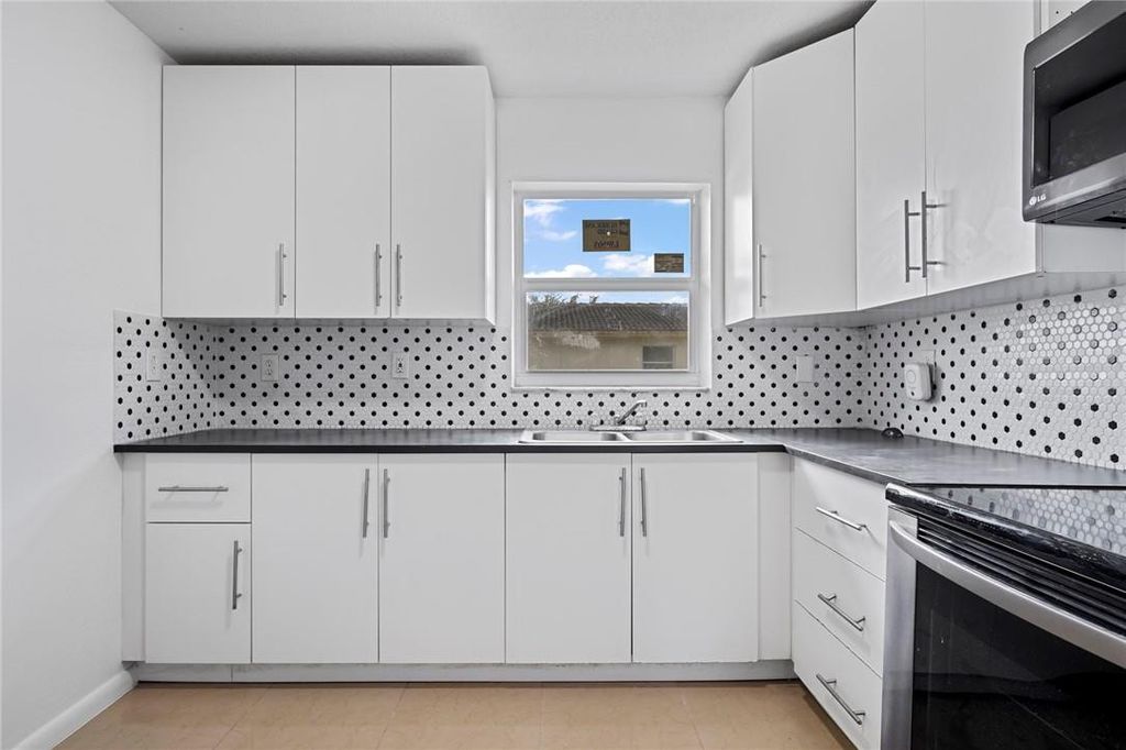 3100 Coral Springs Drive 2a, Coral Springs, FL 33065