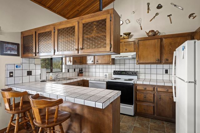 295 Bend Avenue, Kings Beach, CA 96143