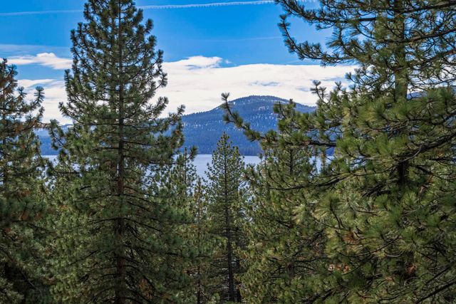 295 Bend Avenue, Kings Beach, CA 96143