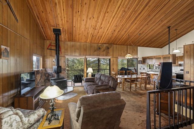 295 Bend Avenue, Kings Beach, CA 96143