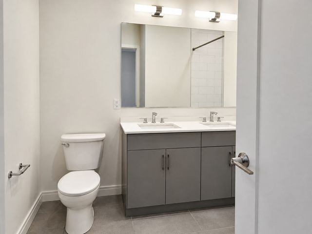 3531 Washington 418, Boston, MA 02130
