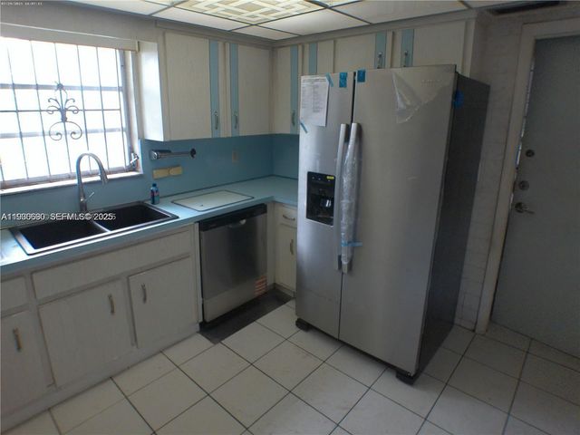 5360 Fletcher St, Hollywood, FL 33021