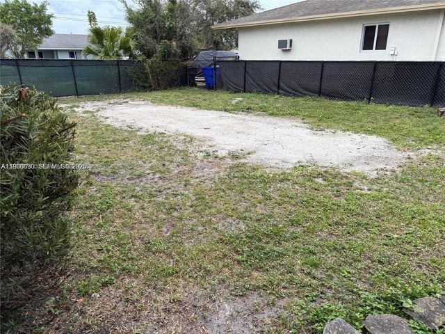 5360 Fletcher St, Hollywood, FL 33021