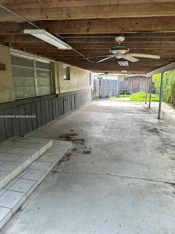 5360 Fletcher St, Hollywood, FL 33021