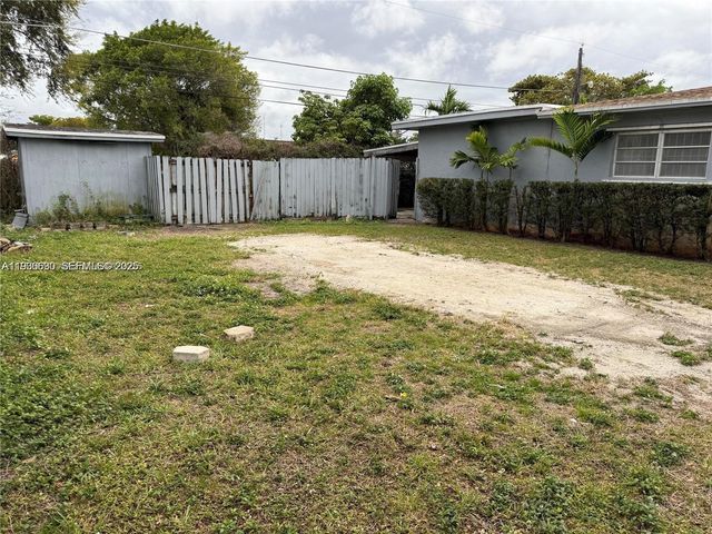 5360 Fletcher St, Hollywood, FL 33021