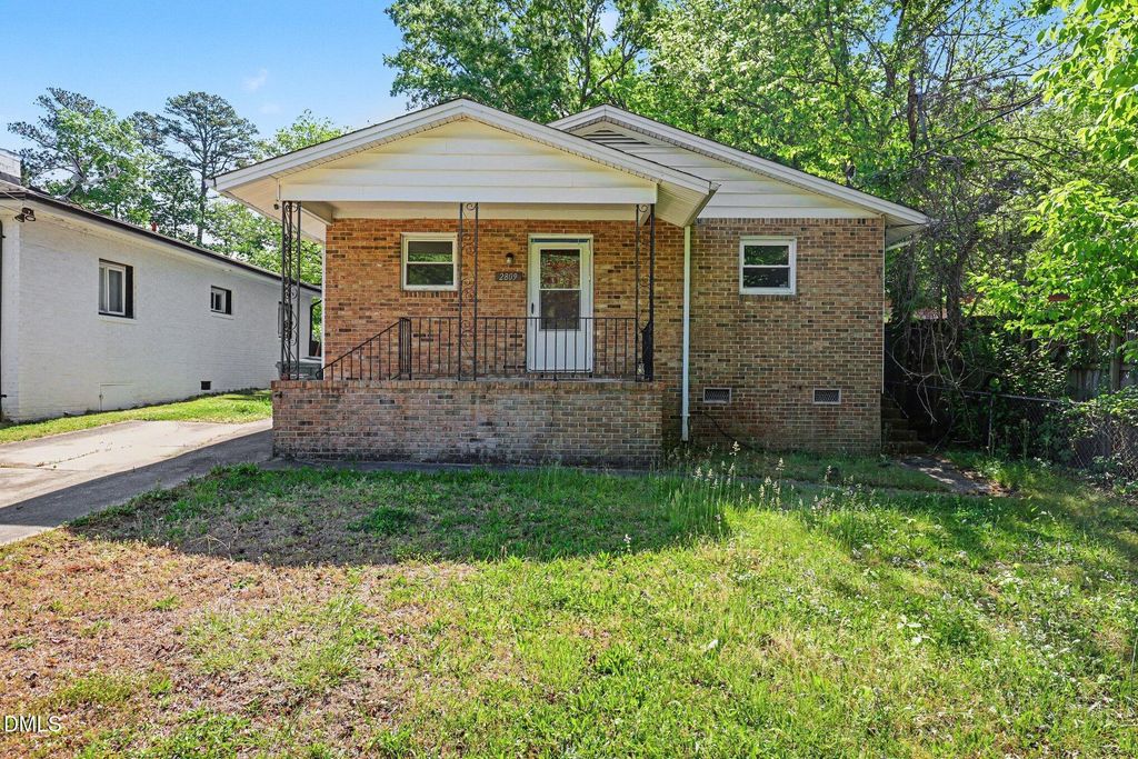 2809 Beechwood Drive, Durham, NC 27707