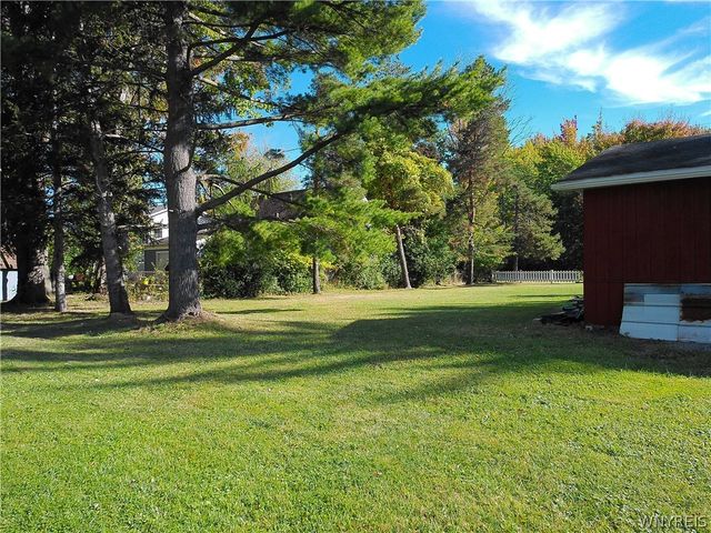 85 Elmtree Road, Orchard Park, NY 14127
