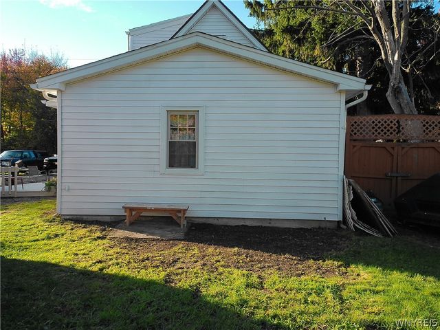 85 Elmtree Road, Orchard Park, NY 14127