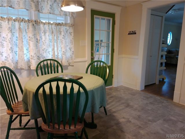 85 Elmtree Road, Orchard Park, NY 14127