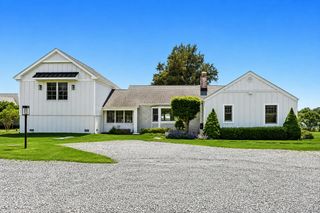 65 Shore Road, Westhampton, NY 11977