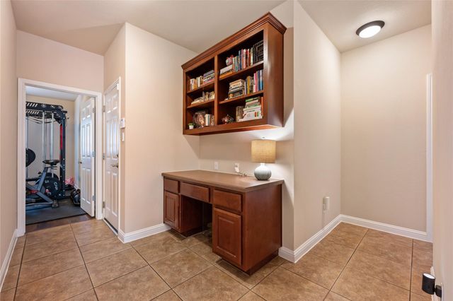 3117 Goldenoak CIR, Round Rock, TX 78681