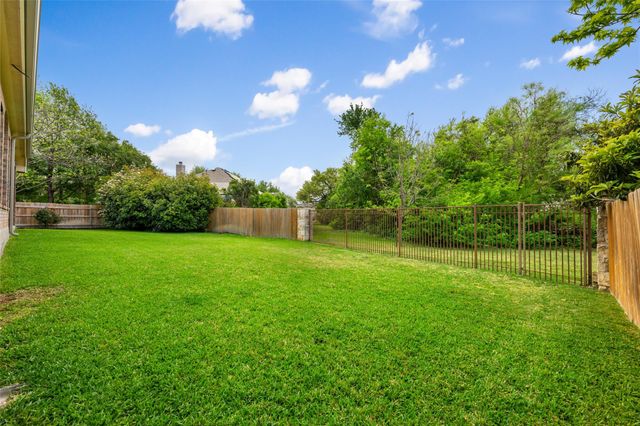 3117 Goldenoak CIR, Round Rock, TX 78681